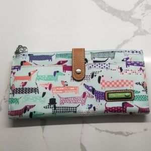 Lili Bloom wallet